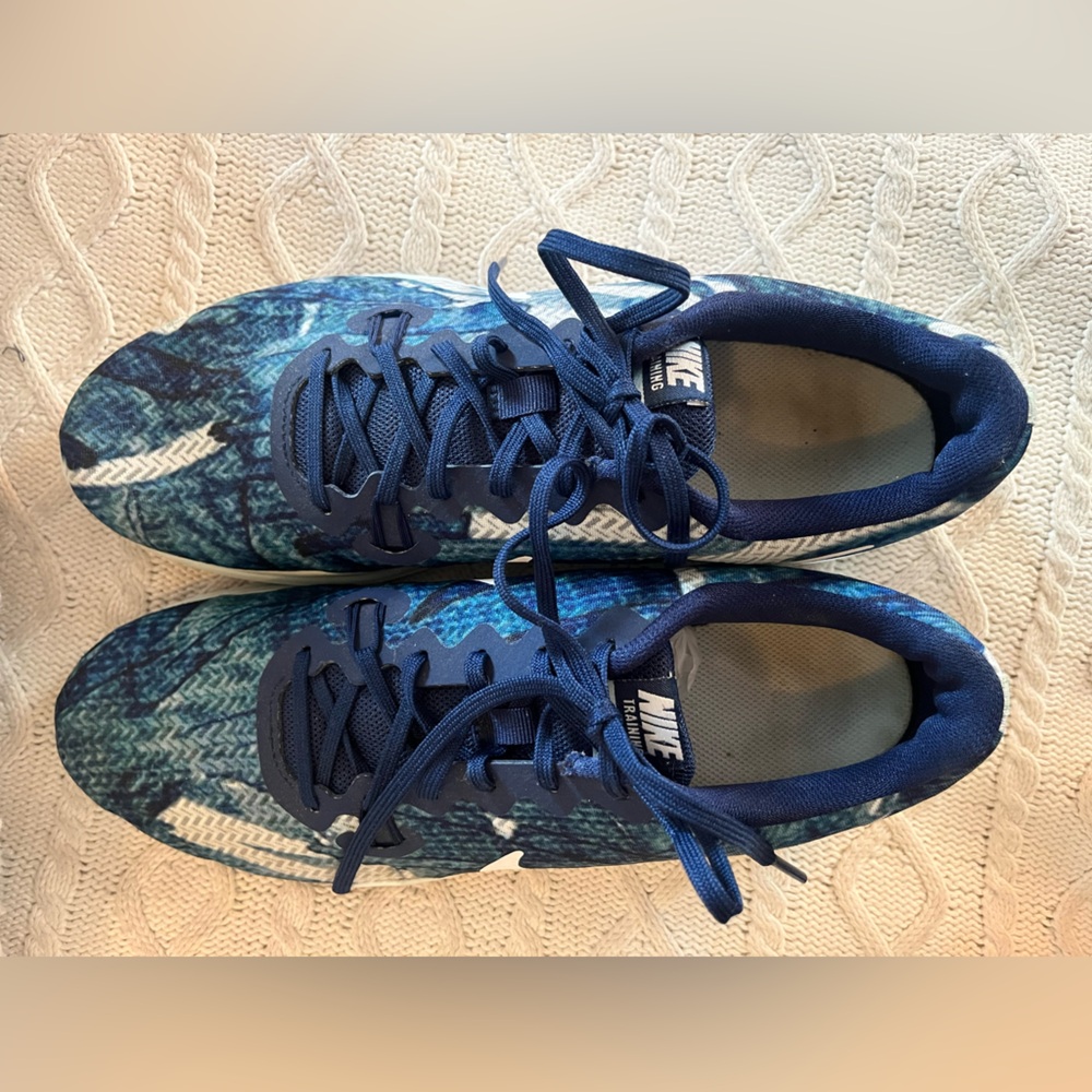 Men’s Nike Training Shoes, Navy, Blue & White Running Shoes, Men’s Size 11 - Picture 7 of 13